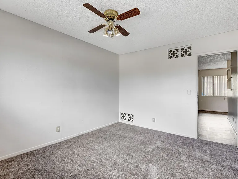 Eagles Nest Apartments — Photo 15