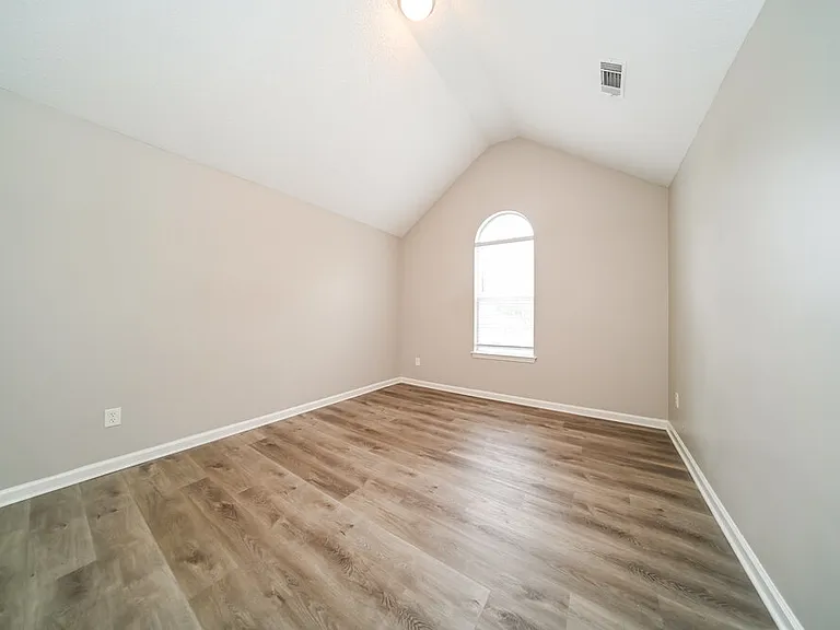 4710 Idlewood Gate — Photo 14