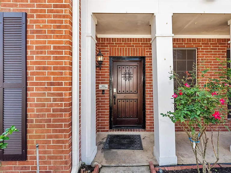 10815 Oak Bayou Ln — Photo 34