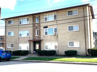 12801 Honore St APT 2E, Blue Island, IL 60406