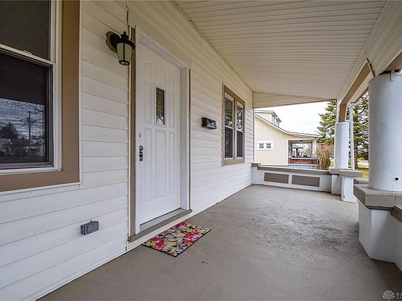 4th image of 2443 Revere Ave