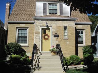 7348 W Farwell Ave, Chicago, IL