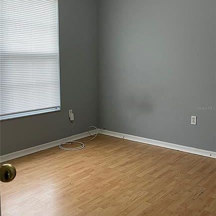 3rd image of 16 Coventry Ct