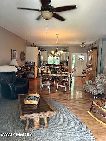 2nd image of 4 Flanders Lane
