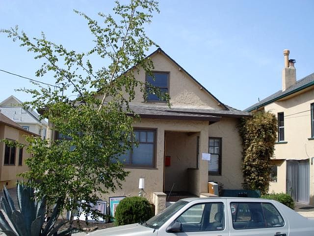 2nd image of 662 Aileen St