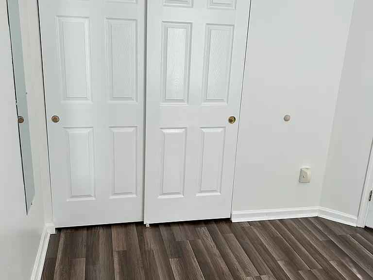 254 Seneca Ter — Photo 18