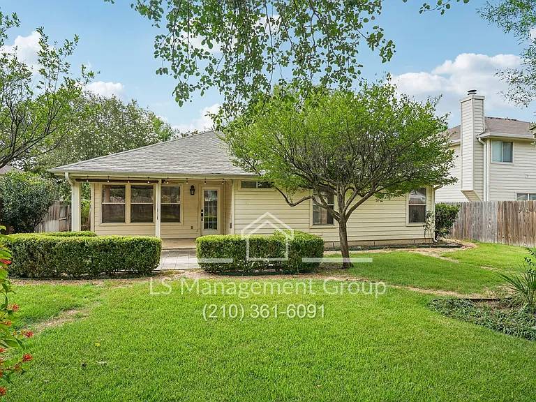 14343 Markham Gln — Photo 37