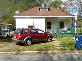 127 Office St, Wellford, SC 29385