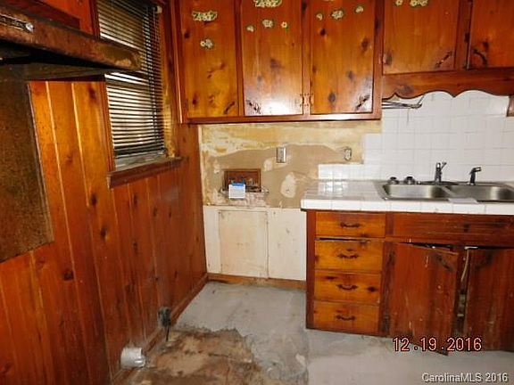 5th image of 4337 Briarhill Dr