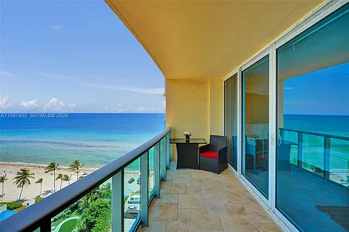 2501 S Ocean Dr #905 Photo 1