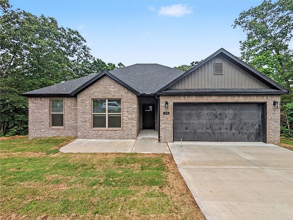 1st image of 64 Islay Dr