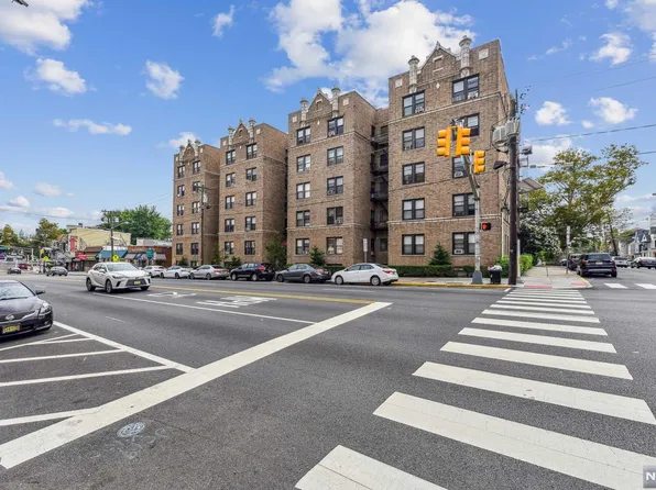 2700 John F Kennedy Boulevard #105, Jersey City, NJ 07306