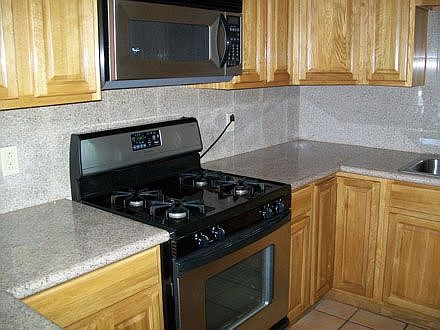 3rd image of 766 Oaklawn Ave