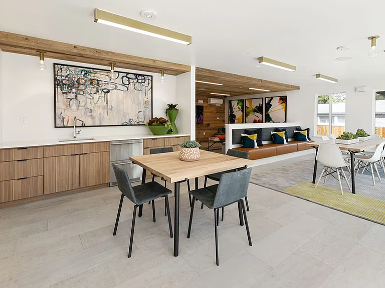 707 Leahy — Photo 21