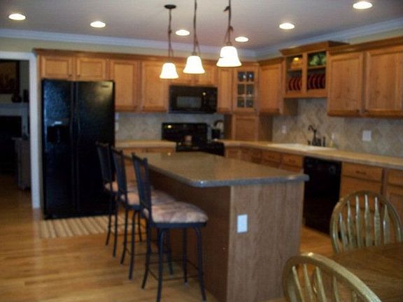 4th image of 21161 Sophie Dr