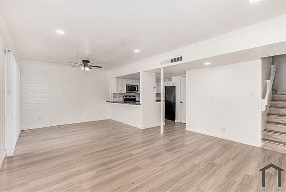 1st image of 1804 W Tuckey Ln #1