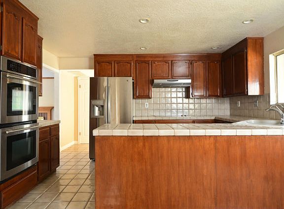 4th image of 4480 Poinsettia Ct