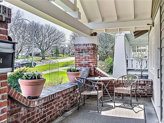 5th image of 2814 N Union Ave
