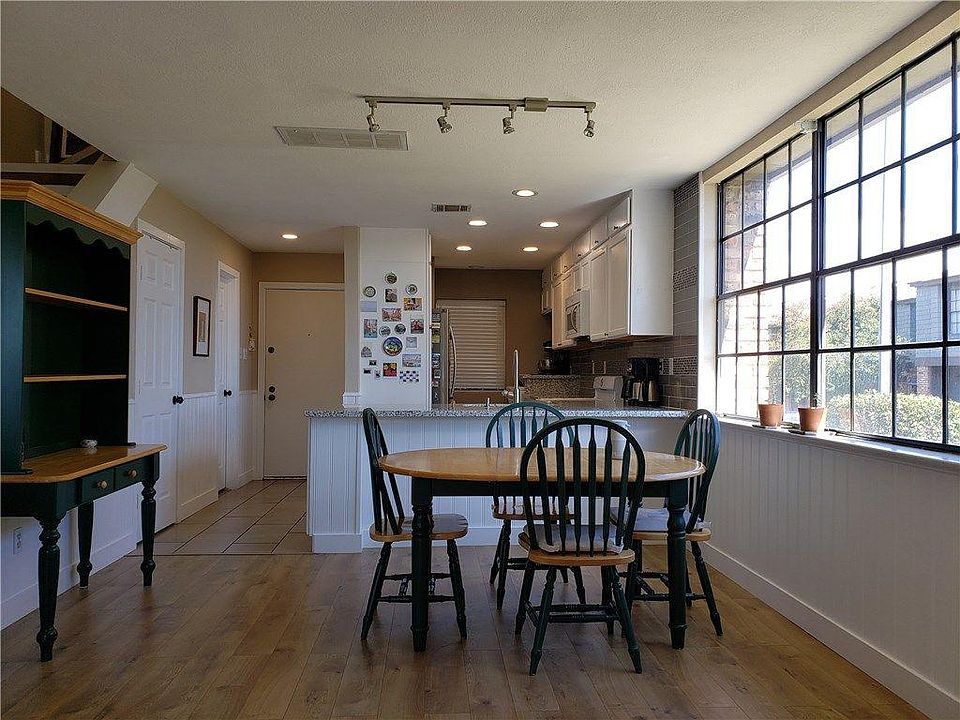 1st image of 7122 Wood Hollow Dr APT 35