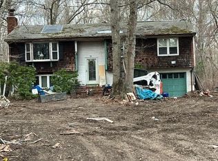 625 Hortonville Rd, Swansea, MA 02777