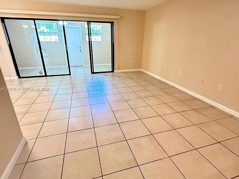 3301 Raleigh St #4D — Photo 7