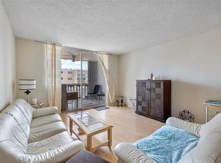 501 NE 14th Ave APT 604, Hallandale Beach, FL 33009