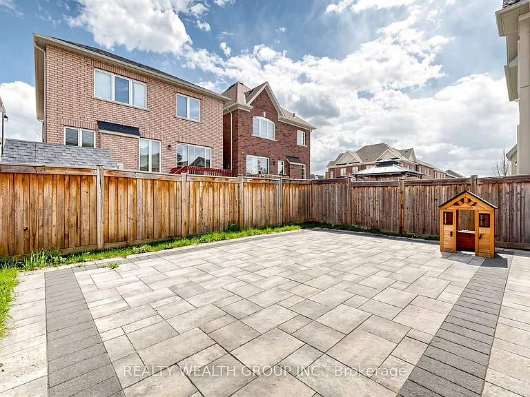 29 Frederick Pearson St — Photo 36