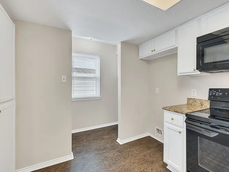 5033 Winder Ct — Photo 15