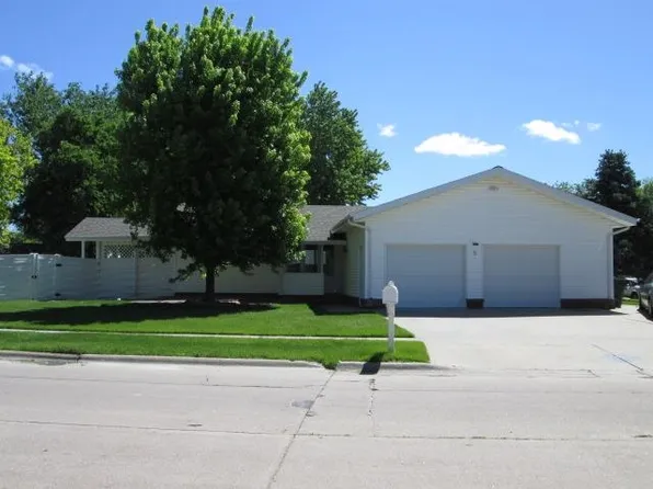 5 Plaza Blvd, Kearney, NE 68845