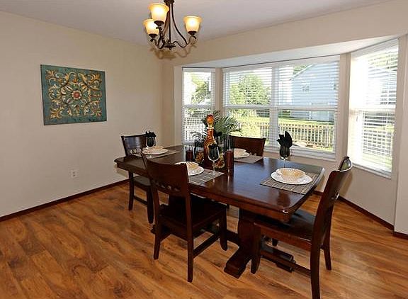 3rd image of 320 Xavier Ct