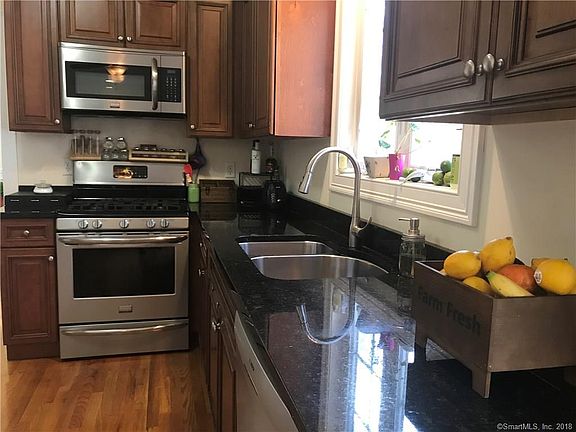 2nd image of 5 Hannah Dr