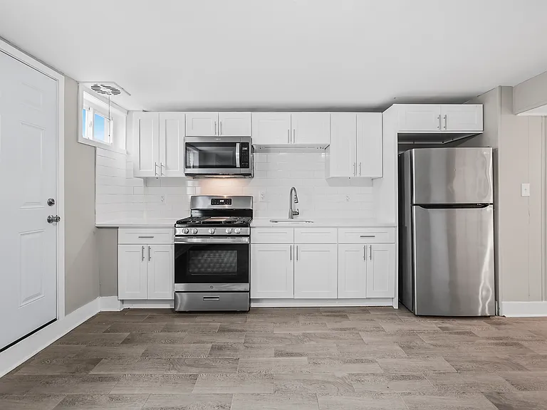 4100 Erdman Ave #1 — Photo 7