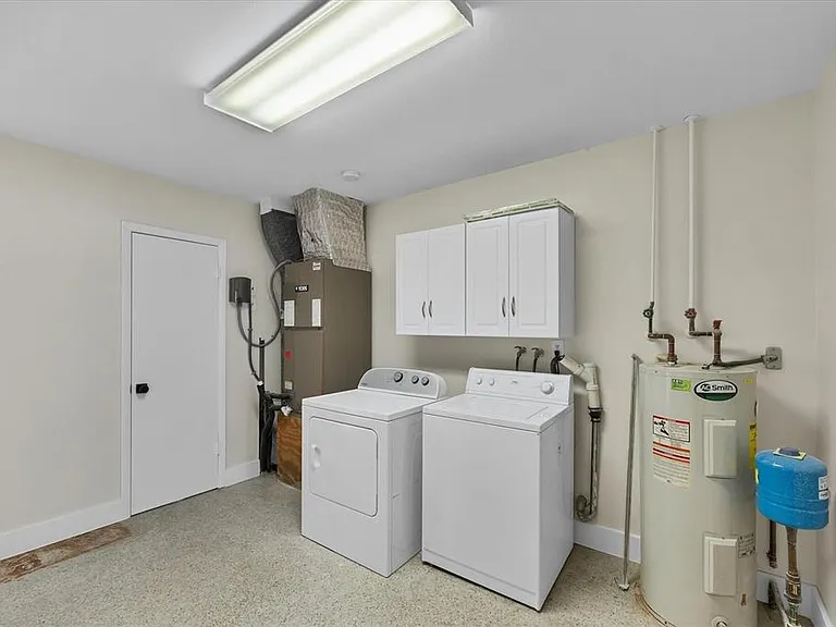 550 Gaspar Dr — Photo 32