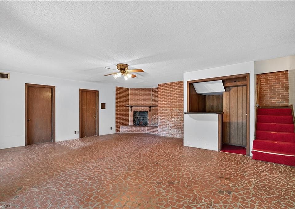 49th image of 801 Cliftwood Dr
