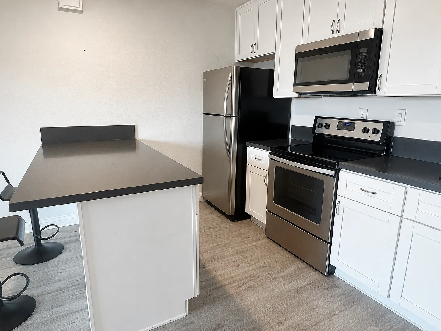 1 bed, 680 sqft, $2,495 — Photo 2