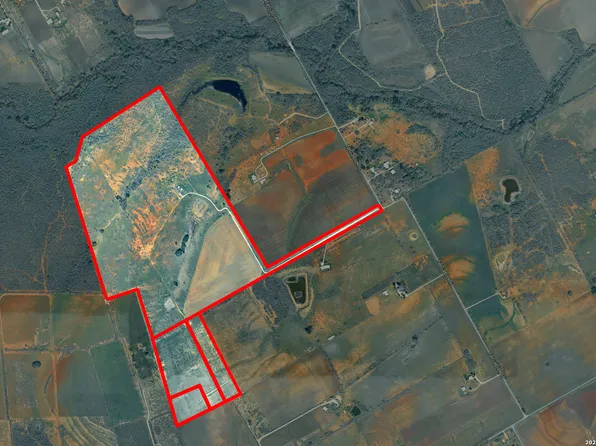 1335 N GABLE RD, St Hedwig, TX 78152