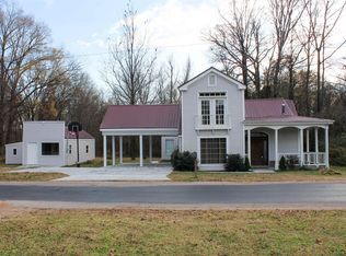 67 Berry Bottom Rd, Michie, TN 38357