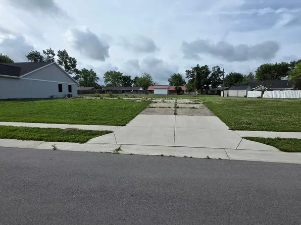 701 Englewood Dr, Winchester, IN 47394