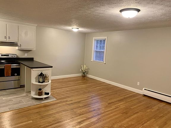 5th image of 35 Mountain St APT 47