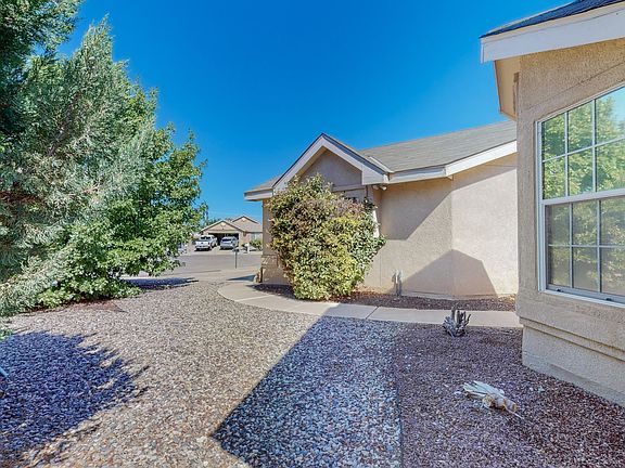 4th image of 2038 Hermosa Ct NW