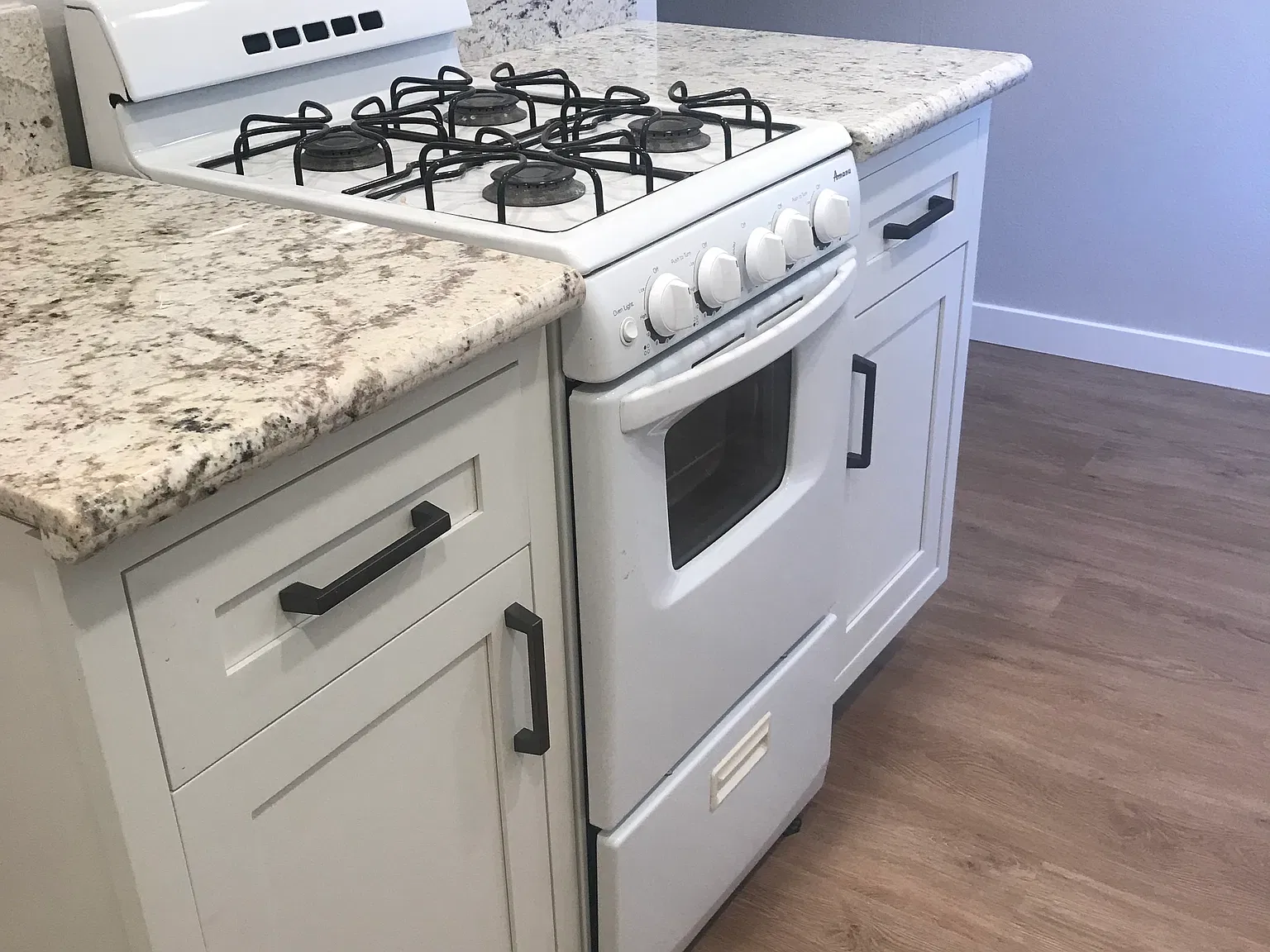 1 bed, 600 sqft, $1,950 — Photo 1