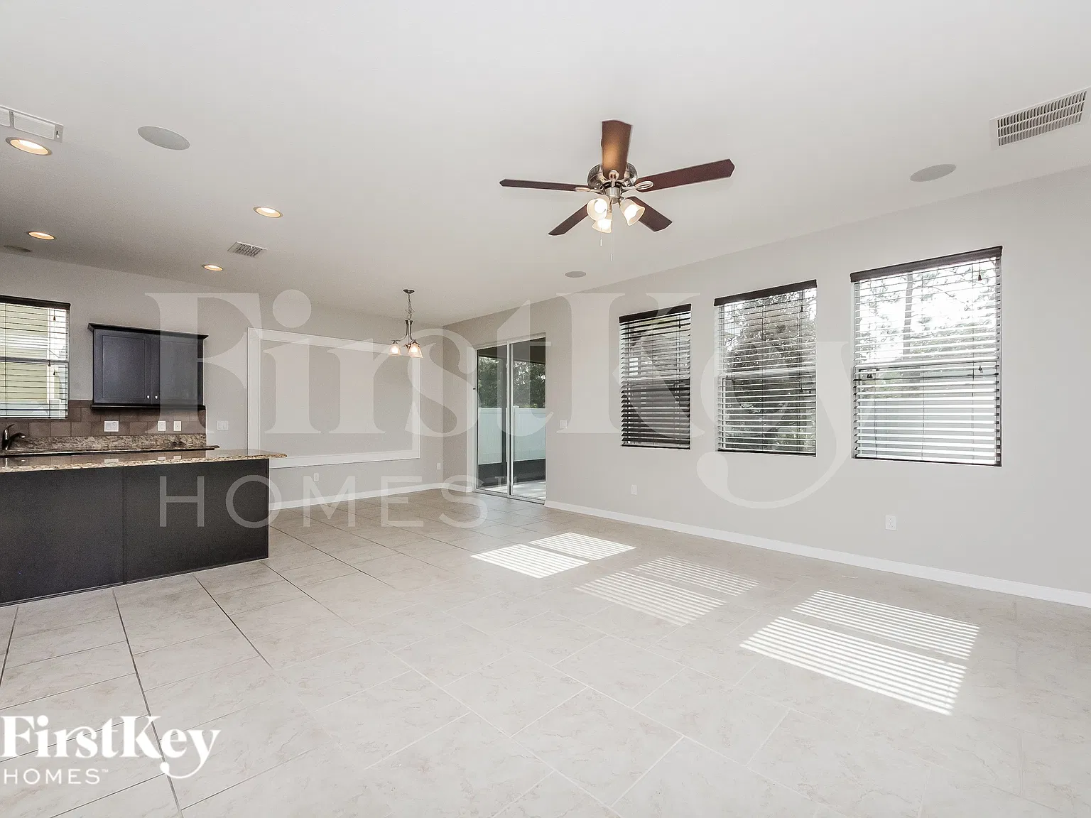 4 bed, 2.0 bath, 1850 sqft, $2,250 — Photo 4