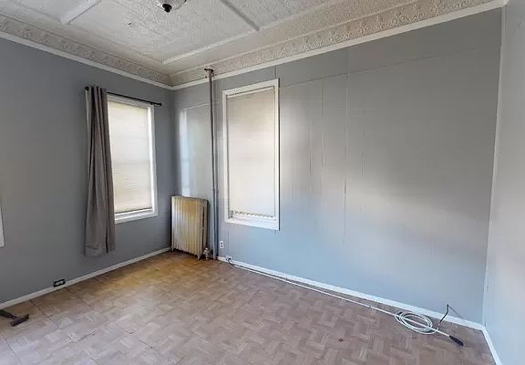 5th image of 27-27 Crescent St
