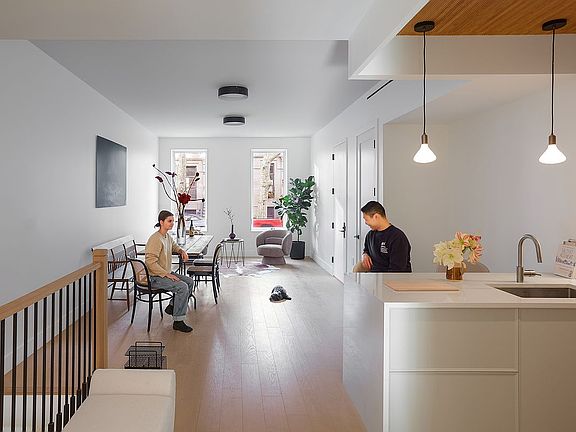 4th image of 286 1st St #1