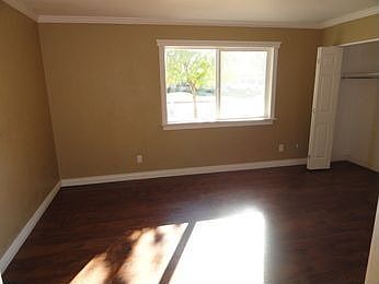 5th image of 2604 E Glade Ave