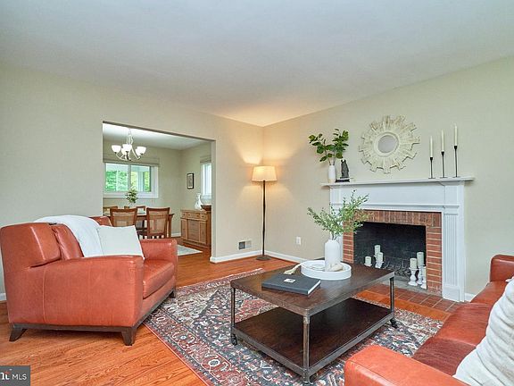 5th image of 6315 Villa Ln
