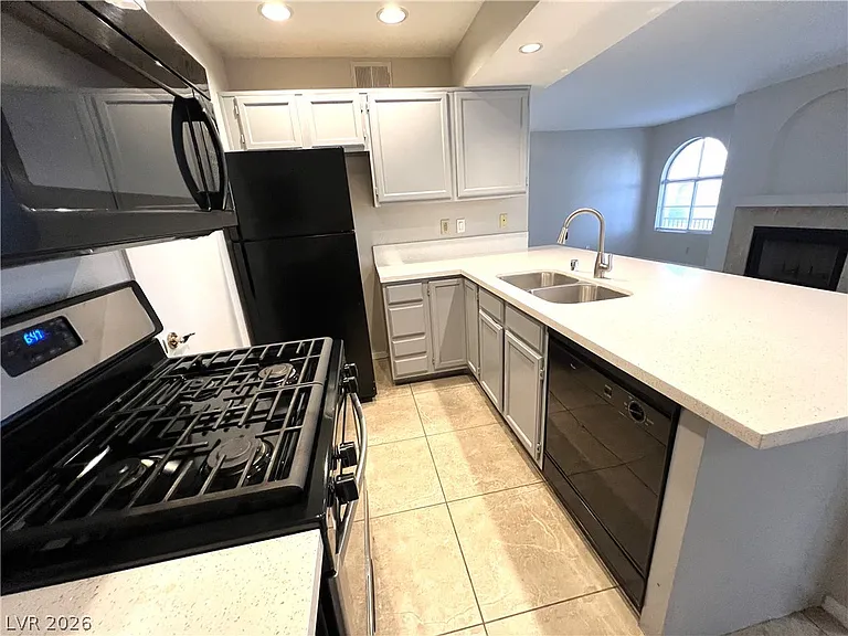 7570 W Flamingo Rd #127 — Photo 9