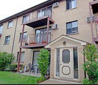 7214 W Wrightwood Ave APT 1S, Elmwood Park, IL, 60707