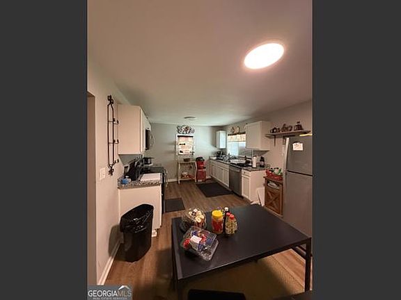 5th image of 17 Liberty St #17