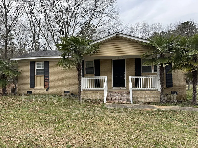 103 Yorkshire Dr
